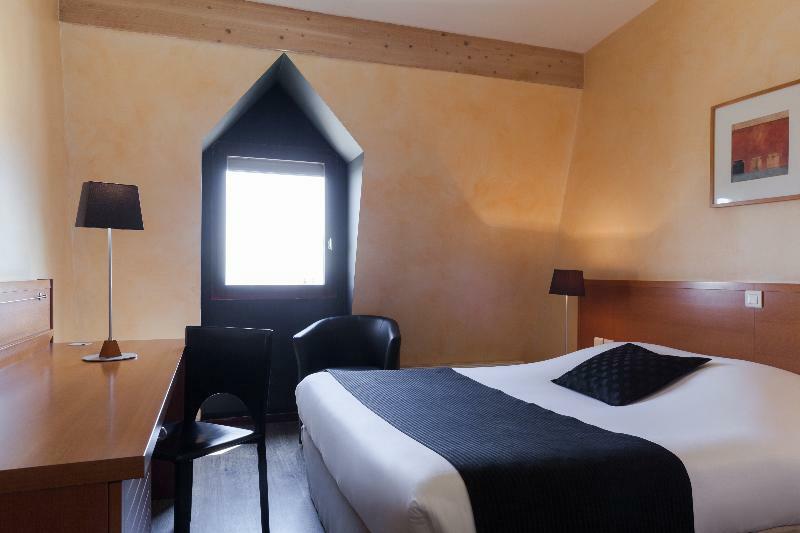 Hotel The Originals City, Castel Burgond, Dijon Ouest 3*